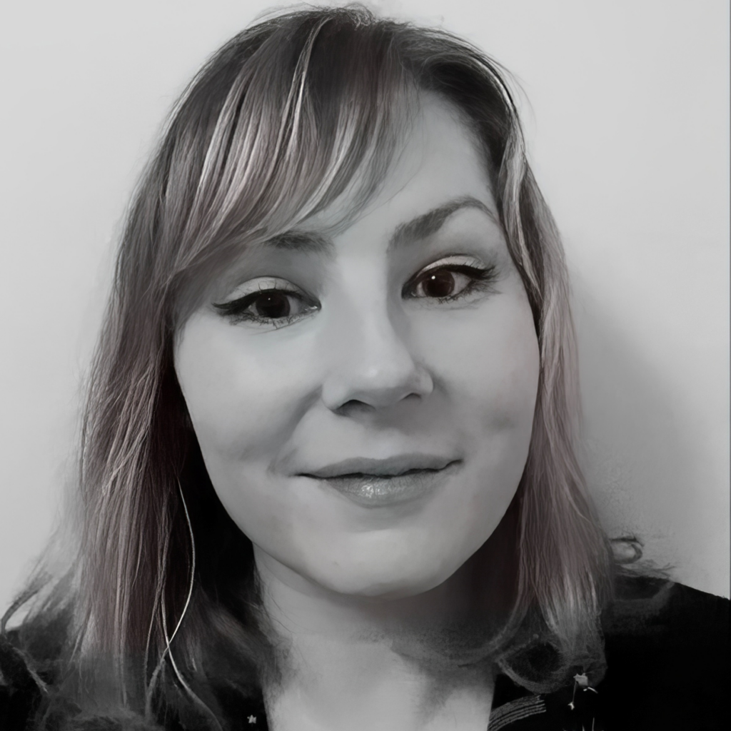 ZOË PHILPOTT (Frankie Doll) Cardiff Open Air Theatre Festival